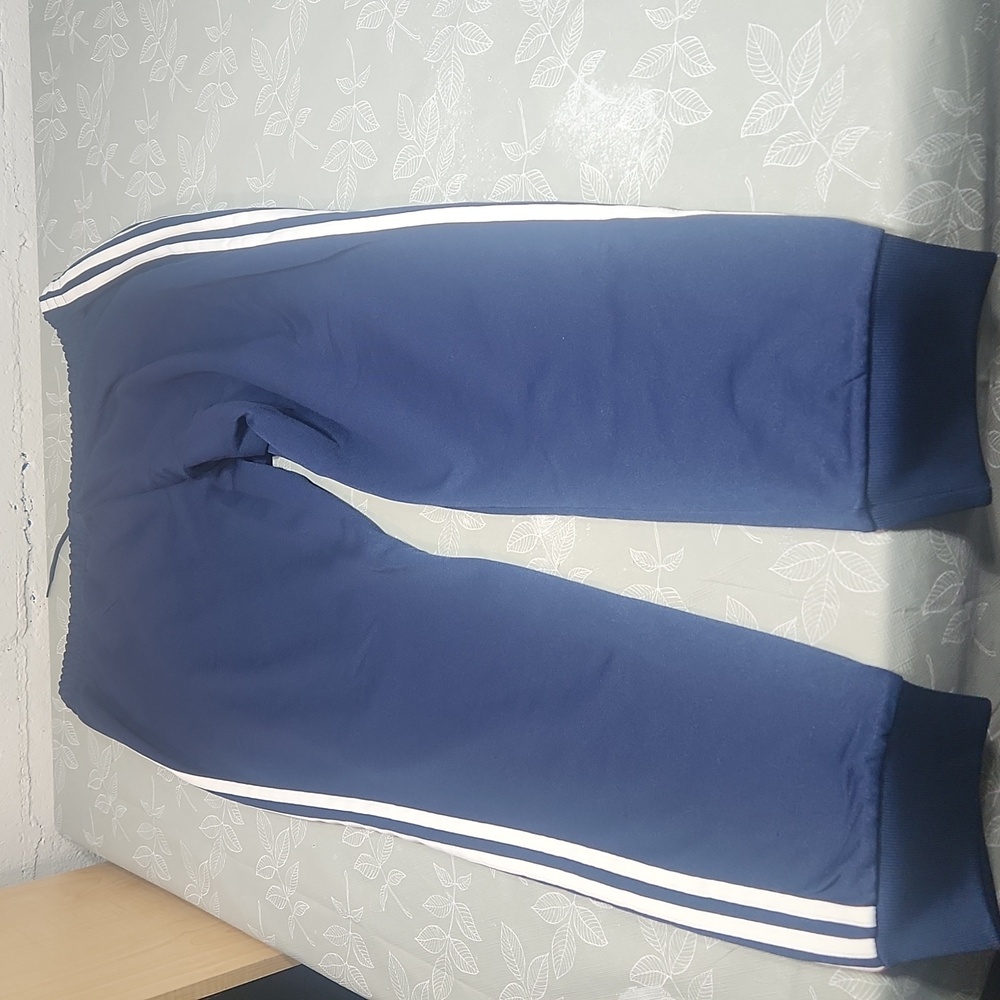 Adidas Sweatpants - Picture 7 of 7